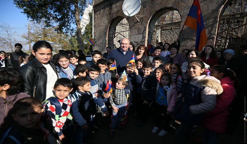 Այն չինարեցիներին, որոնք դրսում են, ասում եմ՝ հետ եկեք. Արմեն Սարգսյան