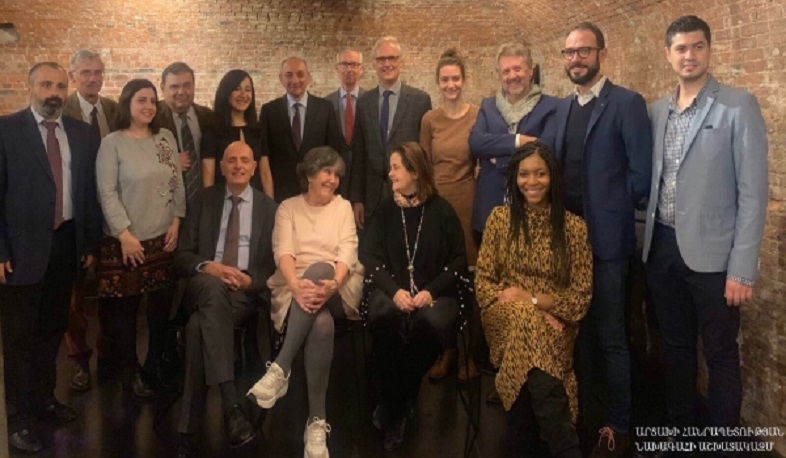 Բակո Սահակյանը հանդիպել է Բելգիայի ֆրանկոֆոն շրջանակների մի խումբ անդամների հետ