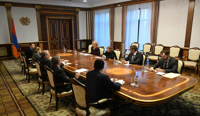 Նախագահ Արմեն Սարգսյանն ընդունել է Հայաստանում ԱՄՆ դեսպան Լին Թրեյսիին