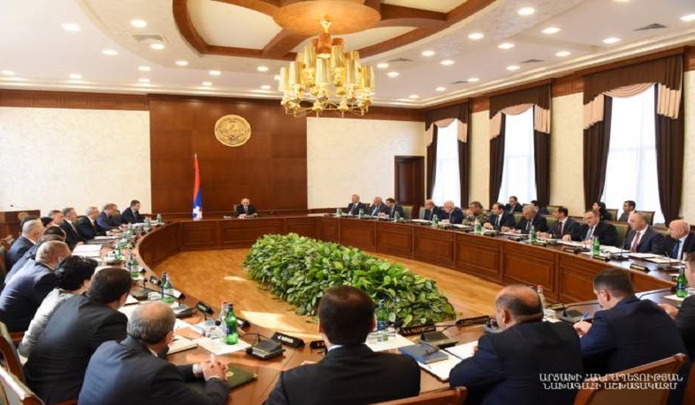 ԱՀ նախագահ Բակո Սահակյանը նախագահել է կառավարություն նիստը
