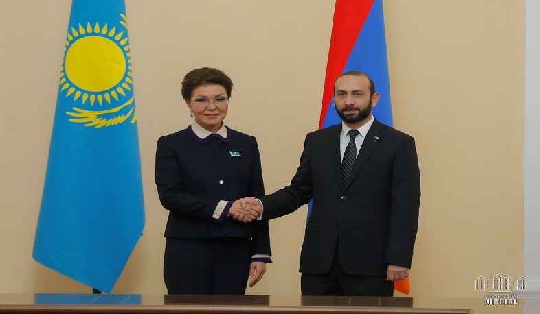 Ararat Mirzoyan receives Dariga Nazarbayeva