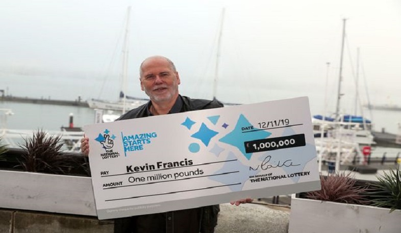 Բրիտանացին 1 մլն ֆունտ է շահել՝ «զբաղեցնելով» հիվանդ կնոջը