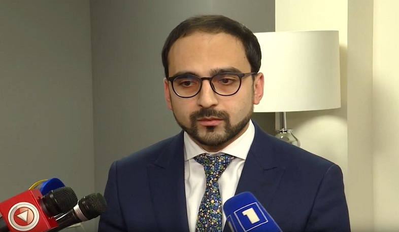 Տիգրան Ավինյանը՝ «Վերնատուն» ակումբի գործունեության մասին