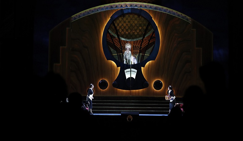 Նիկոլ Փաշինյանն ու Աննա Հակոբյանը «Լա Սկալա» թատրոնում դիտել են «Եգիպտական Ելենա» օպերան