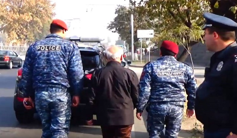 У водителей «Газелей» были обнаружены ножи