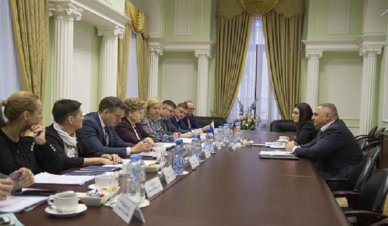 Հայ և ռուս դատախազները քննարկել են անչափահասներին վերաբերող քրգործեր