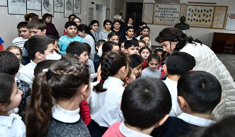 Վարչապետի տիկինն այցելել է սահմանամերձ Մովսես գյուղ