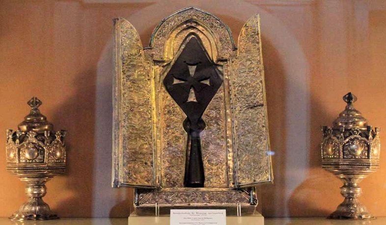 Դուրս է բերվել Սուրբ Էջմիածնում պահվող Սուրբ Գեղարդը