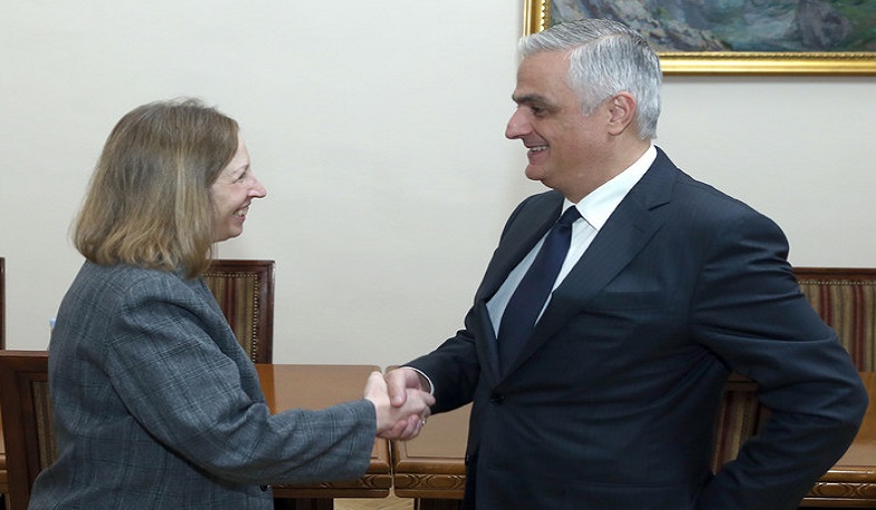 Փոխվարչապետ Մհեր Գրիգորյանն ընդունել է ԱՄՆ դեսպանին
