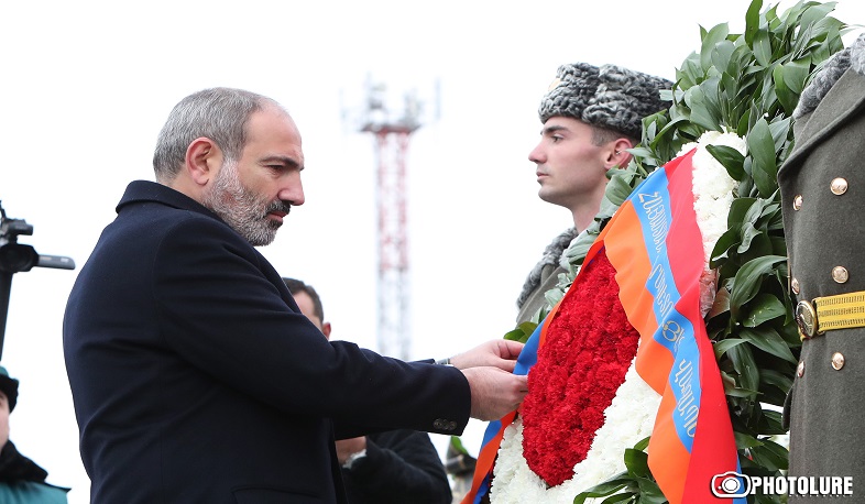 Վարչապետը Շիրակամուտում հարգանքի տուրք է մատուցել երկրաշարժի զոհերի հիշատակին