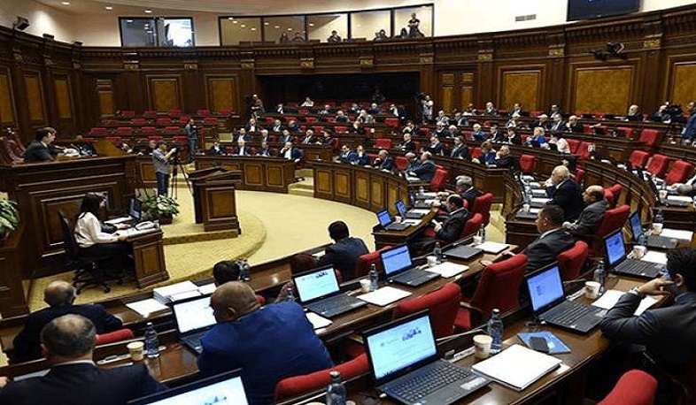 Զինծառայողին ինքնասպանության դրդելու պատիժը խստացվում է. ԱԺ-ն ընդունեց նախագիծը