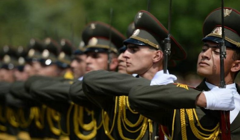 ՀՀ ԶՈՒ-ն հայտարարում է պատվո պահակային վաշտի ծառայողների ընտրություն