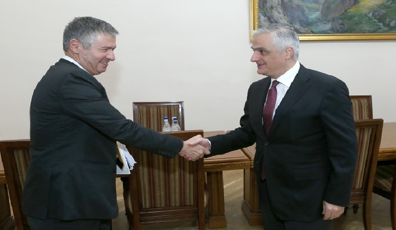 Մհեր Գրիգորյանն ընդունել է ԱԶԲ հայաստանյան գրասենյակի նորանշանակ տնօրենին