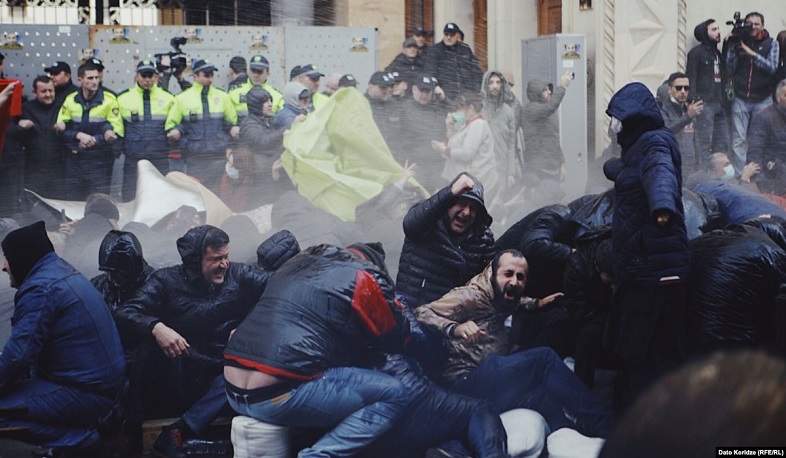 Վրաստանում բերման է ենթարկվել 16 ակտիվիստ