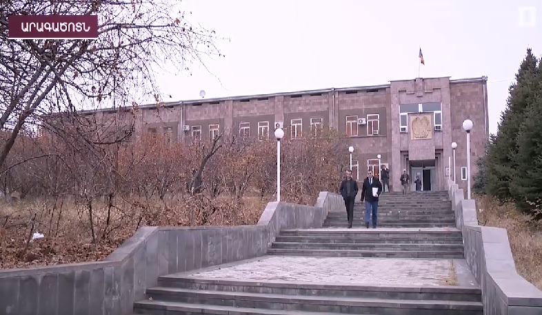 Դատական հայց՝ Բյուրականի աստղադիտարանի տնօրինության դեմ