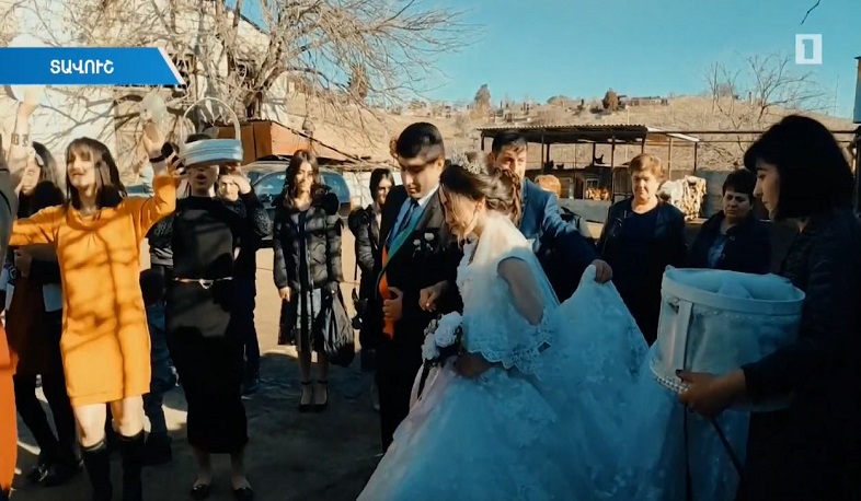 Կրակոցների սովոր Կոթիում գնդակոծությունը չի ընդհատել նույնիսկ հարսանեկան պարը