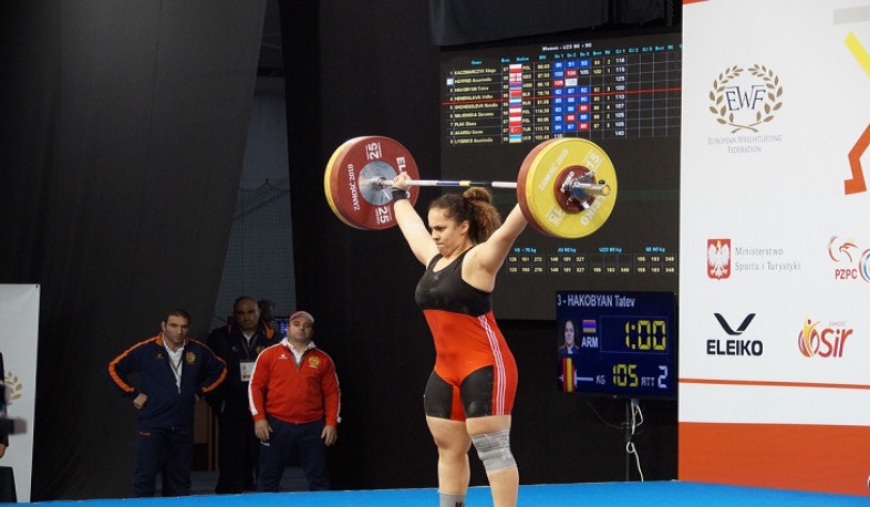 Armenian weightlifter Tatev Hakobyan wins Qatar tournament