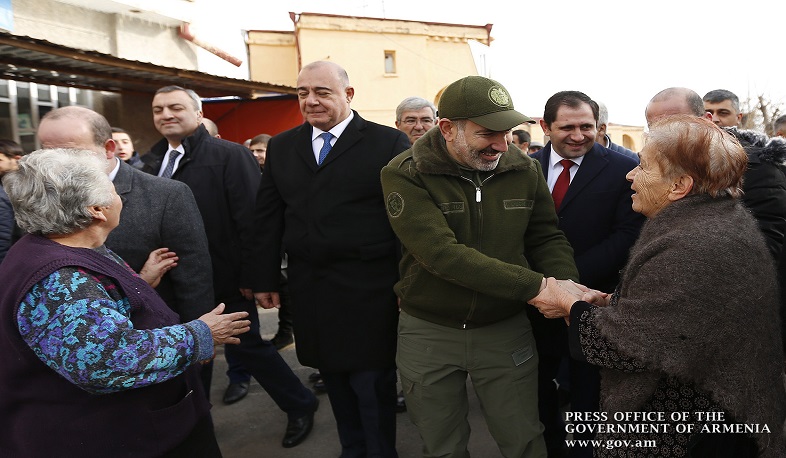 Նիկոլ Փաշինյանը Գյումրիում մասնակցել է բնակարանամուտի արարողությանը
