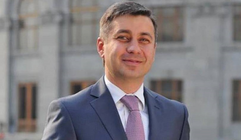 Այսօրվանից չեմ կատարում վարչապետի մամուլի քարտուղարի պարտականությունները. Կարապետյան