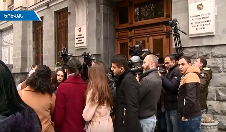 Նորածիններին կորցրած մայրերը պահանջում են կալանավորել Հանրապետական ծննդատան տնօրենին