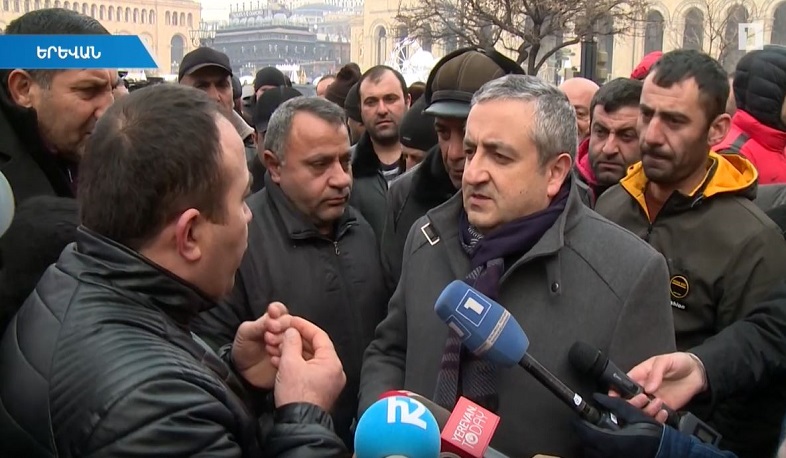 Անասնապահներն ու մսավաճառները պահանջում են չպարտադրել անասունների մորթն անել սպանդանոցում