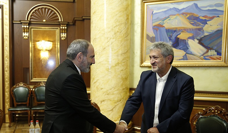 Վարչապետն ընդունել է հայտնի աստղաֆիզիկոս Գարիկ Իսրայելյանին