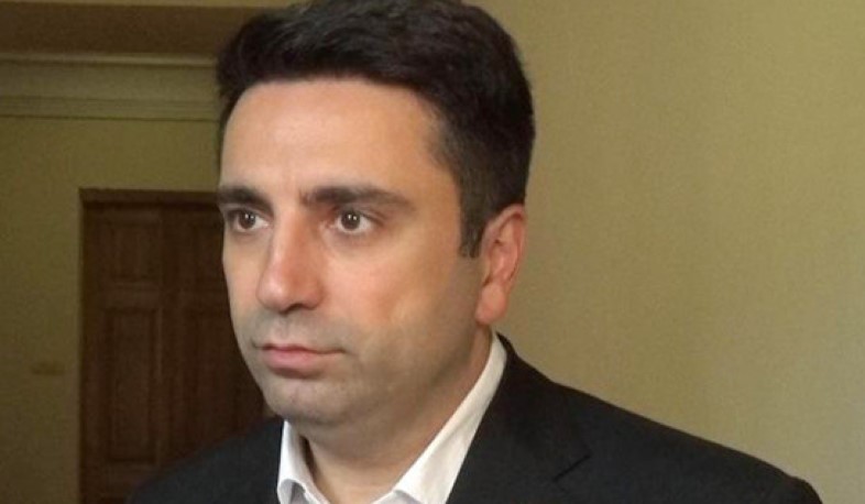 Ժամանակն է, որ Սերժ Սարգսյանը հանգիստ թողնի ժողովրդին և իր ղեկավարած կուսակցությանը. Սիմոնյան