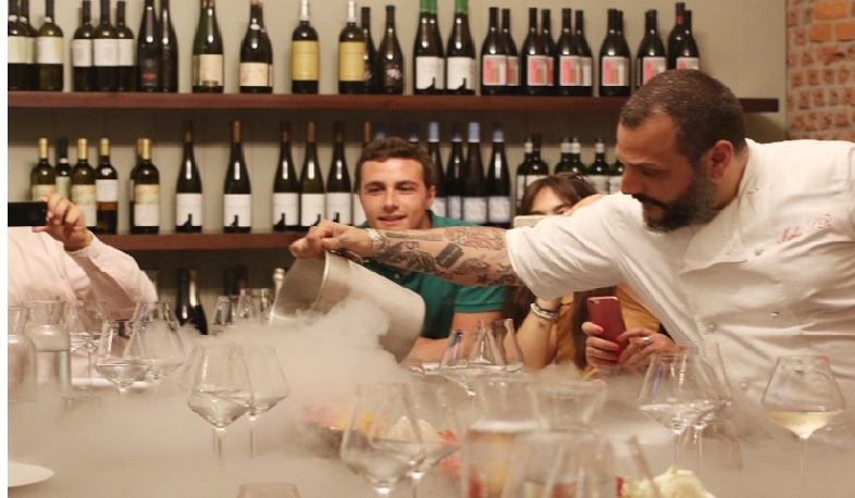 Միշա Սուքիասը՝ իտալական հայտնի խոհարարական շոուի հաղորդավար