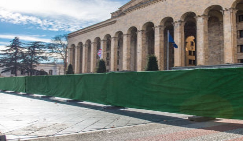 Պատն այս իշխանության խորհրդանիշն է. Բաքրաձե