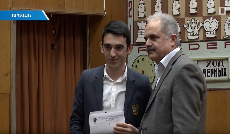 Շախմատի Հայաստանի առաջնության հաղթողներն ստացան մրցանակները