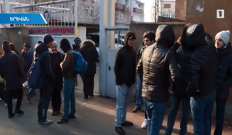 Ձմեռային զորակոչը մոտենում է ավարտին. տղաները գնում են փոխարինելու իրենց ավագ ընկերներին