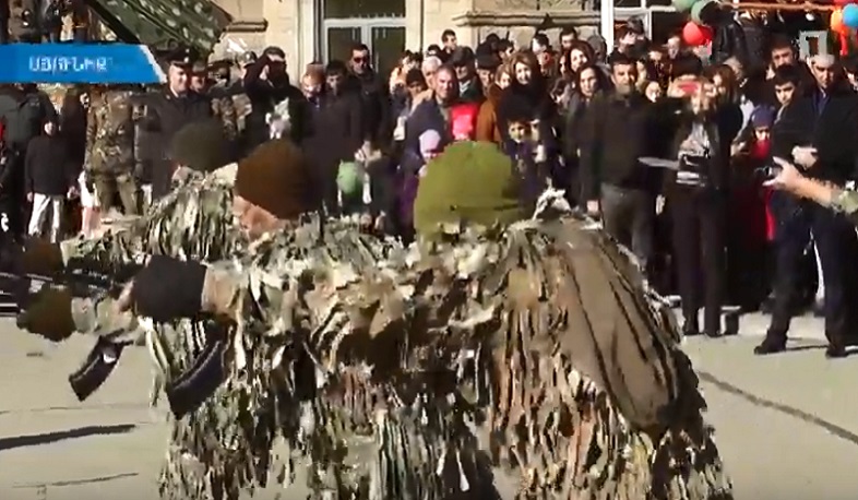 Փոխվարչապետ Մհեր Գրիգորյանը Բանակի օրվա տոնակատարությանը մասնակցել է Սիսիանում