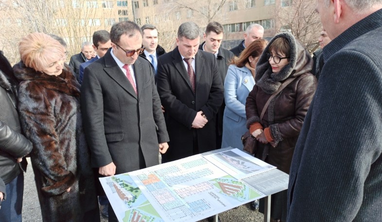 Արսեն Թորոսյանը ներկա է եղել  Մարտունու ԲԿ-ում հեմոդիալիզի բաժանմունքի բացմանը