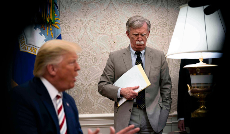 Հրաժարվի՛ր մեմուարներից. Սպիտակ տունը՝ Բոլթոնին