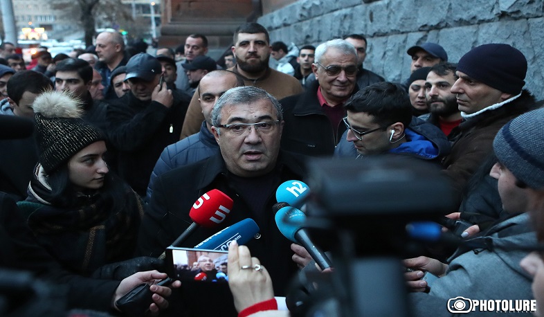 Կարո՞ղ ա գիտեք՝ ես Վանեցյանն եմ. Ռուբեն Հայրապետյան