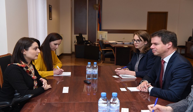 Զարուհի Բաթոյանն ընդունել է ՀՀ-ում Ֆրանսիայի արտակարգ և լիազոր դեսպանին