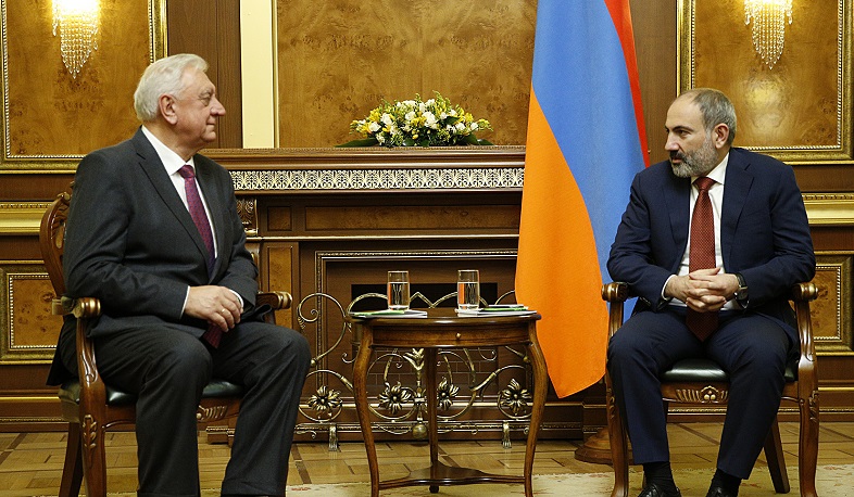 Փաշինյանն ու Մյասնիկովիչը քննարկել են  համագործակցության ընդլայնման հարցեր