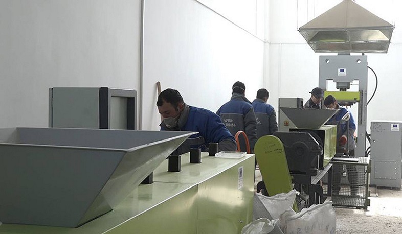 Պլաստիկ աղբը դառնում է պիտանի, ստեղծվում են աշխատատեղեր