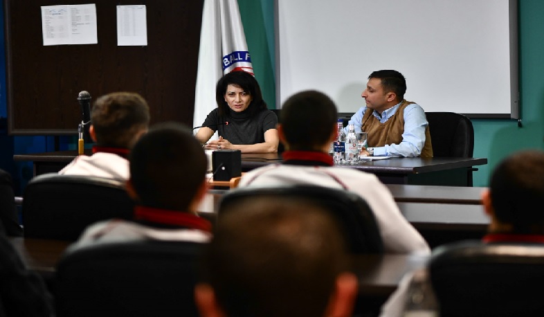 Աննա Հակոբյանը հանդիպել է «ԲԿՄԱ Երևան» ակումբի ֆուտբոլիստների հետ