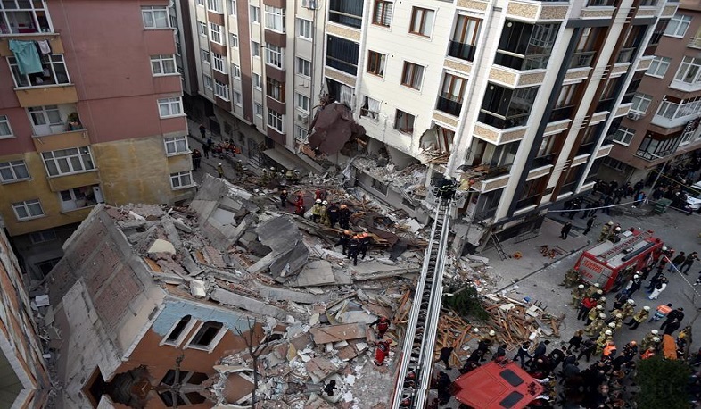 Ստամբուլում յոթհարկանի շենք է փլուզվել