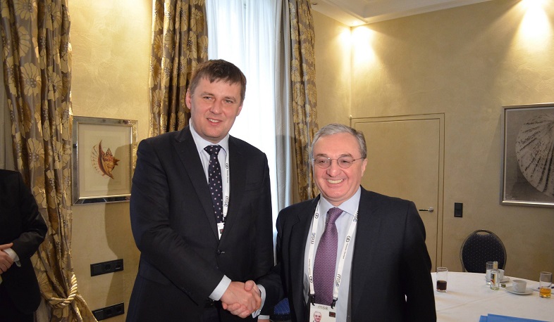 Զոհրաբ Մնացականյանը հանդիպել է չեխ գործընկերոջ հետ