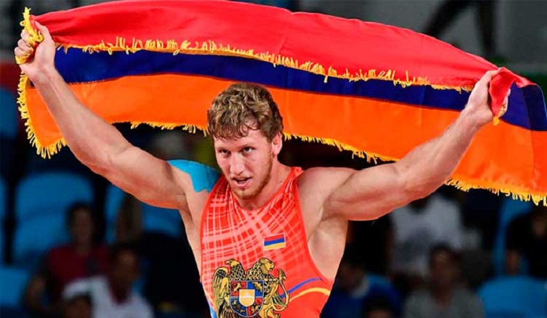 Եվրոպայի հնգակի չեմպիոն Արթուր Ալեքսանյանը ժամանեց հայրենիք