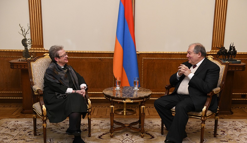 Արմեն Սարգսյանը հանդիպել է Հայաստանում ԵՄ պատվիրակության ղեկավարի հետ