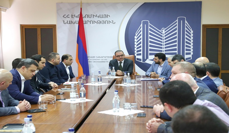 Ինչպե՞ս զարգացնել կապիտալի շուկան. քննարկում էկոնոմիկայի նախարարությունում