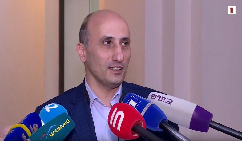 Ցավում եմ, որ պարոն Մելիքյանը, իր ընկալմամբ, հակասահմանադրական գործընթացի մասնակից է դառնում. Վահագն Հովակիմյան