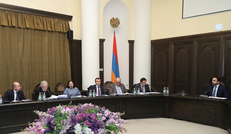 Քննարկվել են քաղաքաշինական խոշոր և խնդրահարույց նախագծերը