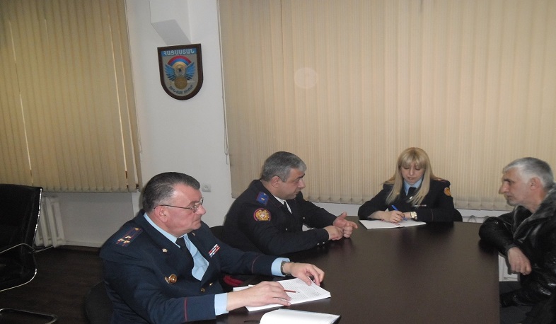 ՔԿ փոխնախագահն ընդունել է մահացած զինծառայող Տիգրան Մխոյանի հարազատներին