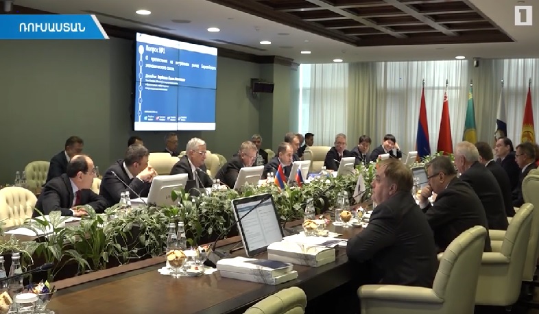 Մհեր Գրիգորյանը՝ ԵՏՀ նիստում