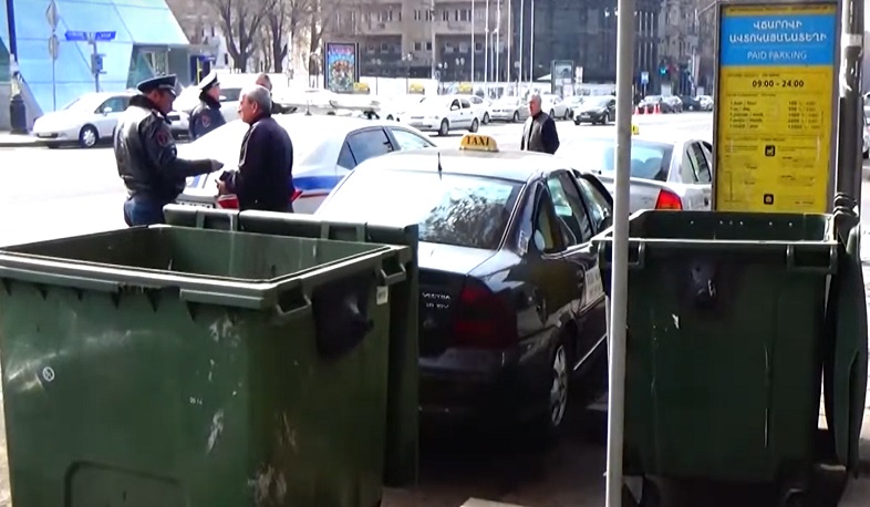 Ոստիկանությունը հորդորում է խոչընդոտներ չստեղծել աղբատար մեքենաների աշխատանքի համար