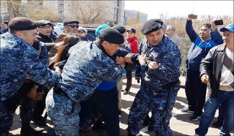 Ղազախստանում բերման է ենթարկվել չարտոնված ակցիայի ավելի քան 50 մասնակից